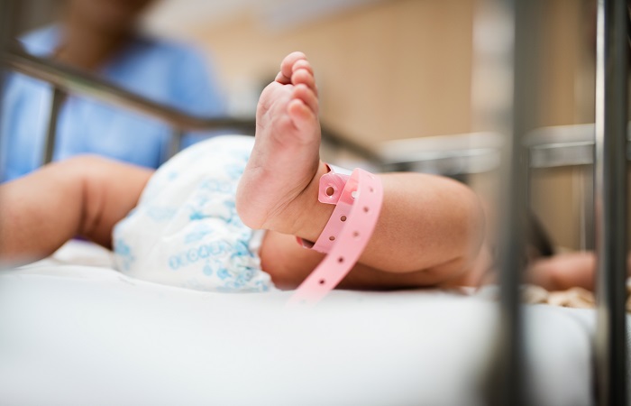 closeup on the foot of a newborn 